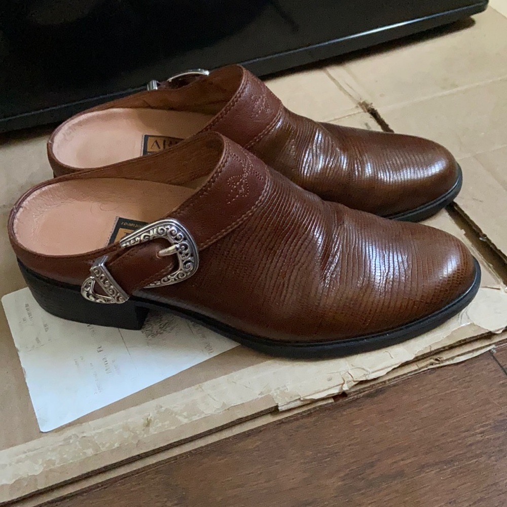 Ariat mules